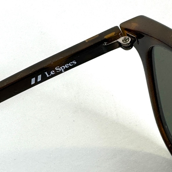LE SPECS Entitlement 57mm Sunglasses NEW Milky Tort Tortoise main image 13